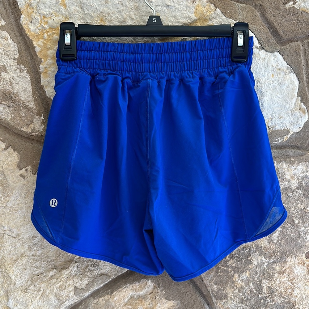 Lululemon Hotty Hot High-Rise Lined Short 4"
Blazer Blue - Picture 5 of 6